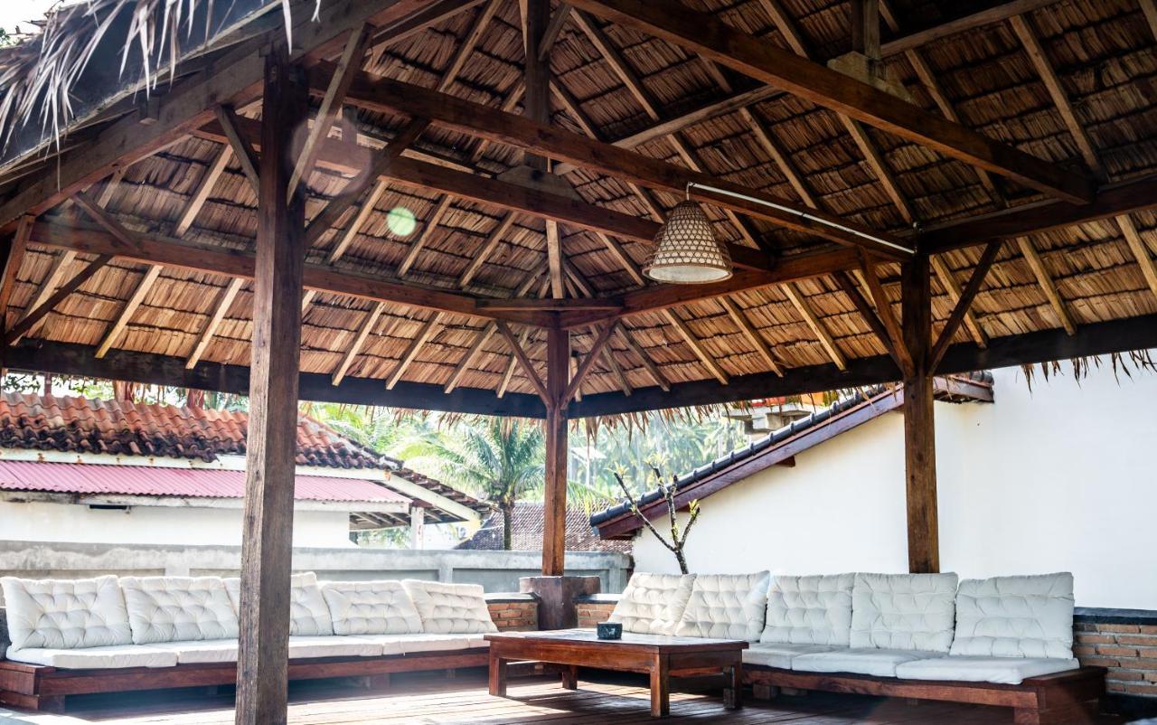 The Ujung Bocur Bungalows Krui Exterior photo